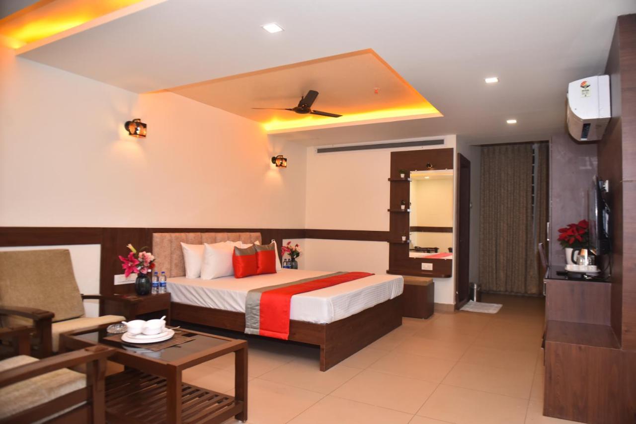 M R Residency Dharwad. Apartment Ngoại thất bức ảnh