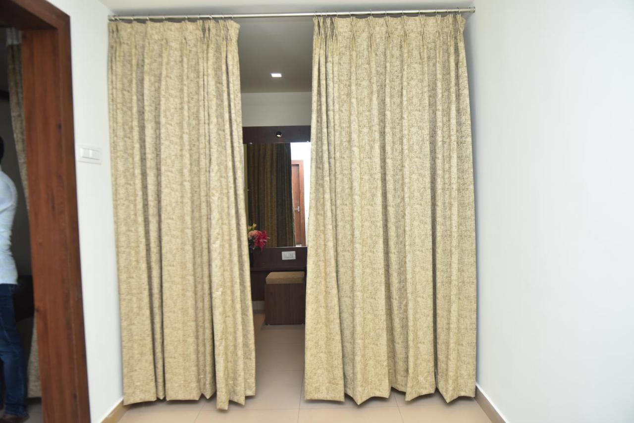 M R Residency Dharwad. Apartment Ngoại thất bức ảnh